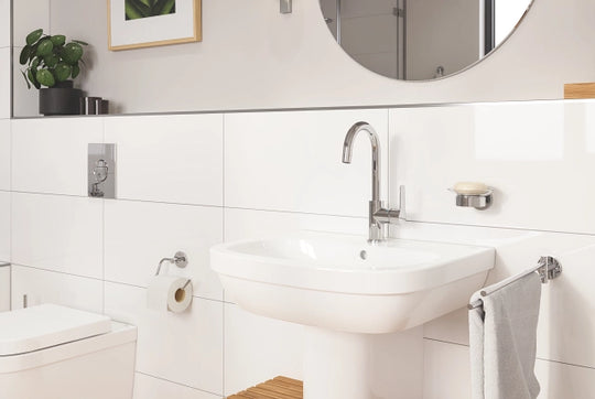 GROHE® Essentials Toilet paper holder without cover 40689001